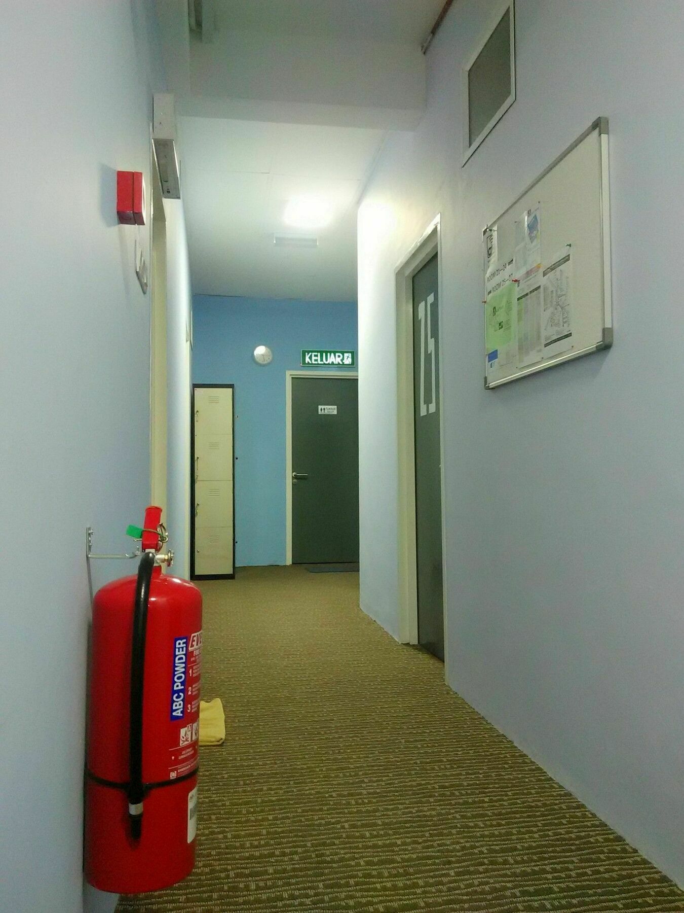 Moon Eleven Hostel Near Klia&Klia2 Sepang Exterior foto